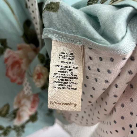Soft Surroundings Size Small Mixed Print Button Boho Floral Dot Blouse Top KK15 - Picture 3 of 5